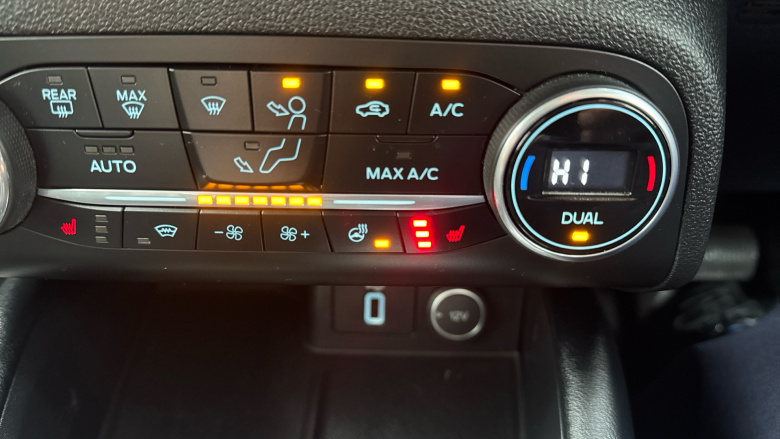 Ford Focus Vignale 1.5 EcoBoost 150 5dr Auto Petrol Estate